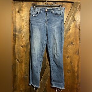 YMI Dream High Rise Ankle Straight Dream Fit, size 13/31, smoke free home